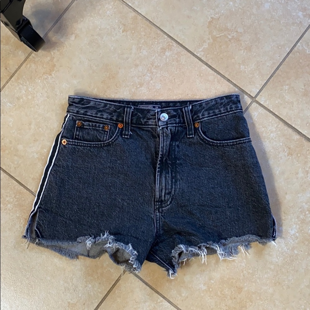 Anercrobie Black women’s High waisted short